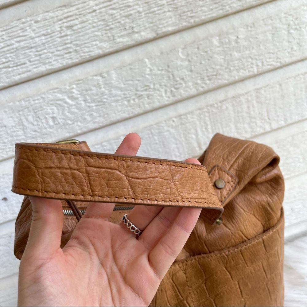 • AMERICAN LEATHER CO. Tan Embossed leather Hobo Shoulder Bag Lenox Hampton - Picture 3 of 11